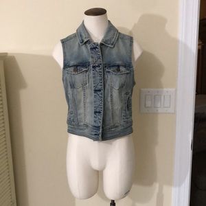 American Eagle Outfitters Denim Vest. Size S.